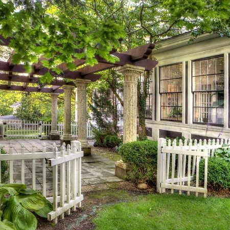 Bluefield Inn, A Select Registry Propery ภายนอก รูปภาพ